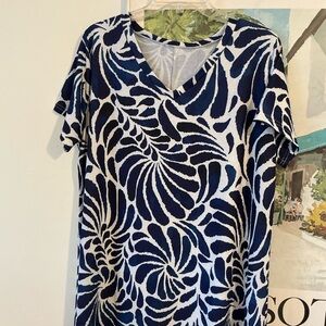A-Line shift navy & white print stretchy lightweight  2XL pull over 52” long